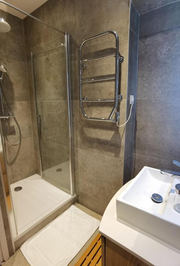 Apartament 3 Pieces 4****, Au Coeur Du Quartier Historique Wersal Zewnętrze zdjęcie
